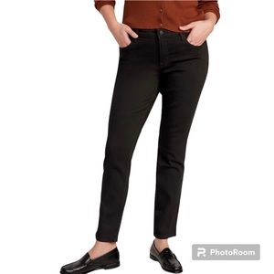 Old Navy Power Slim Straight Leg Black Pants Size 10